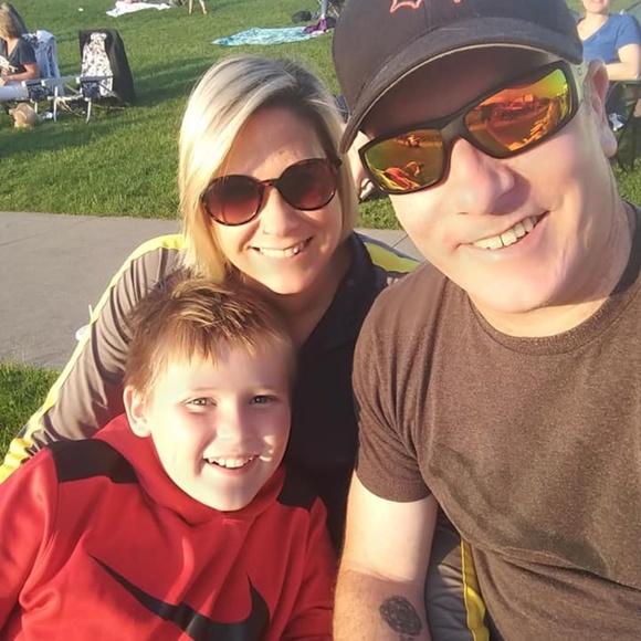 @threadsbykelly The Posh Librarian - Picture 8 of 8